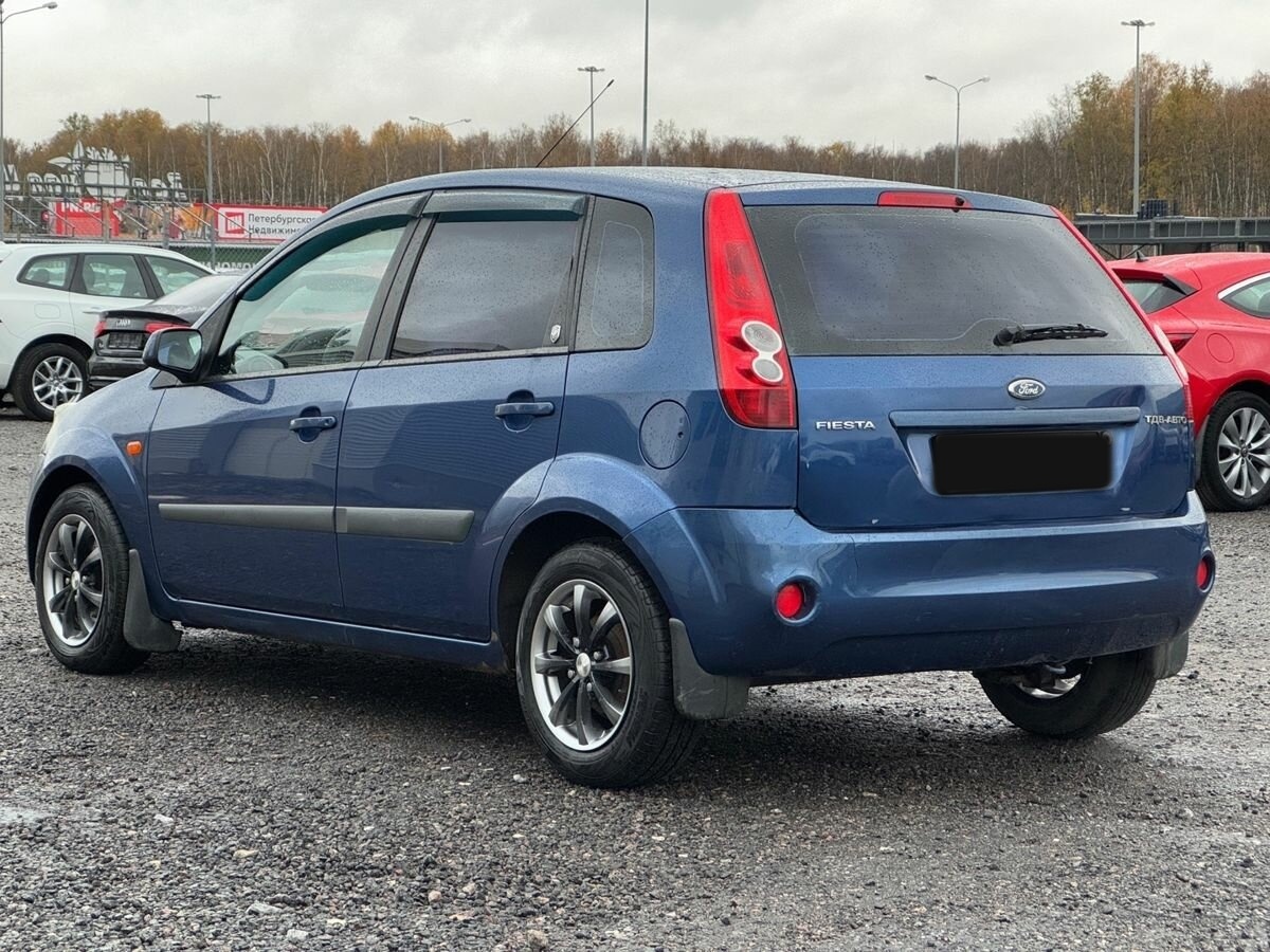 Купить Ford Fiesta с пробегом. Фото: #5