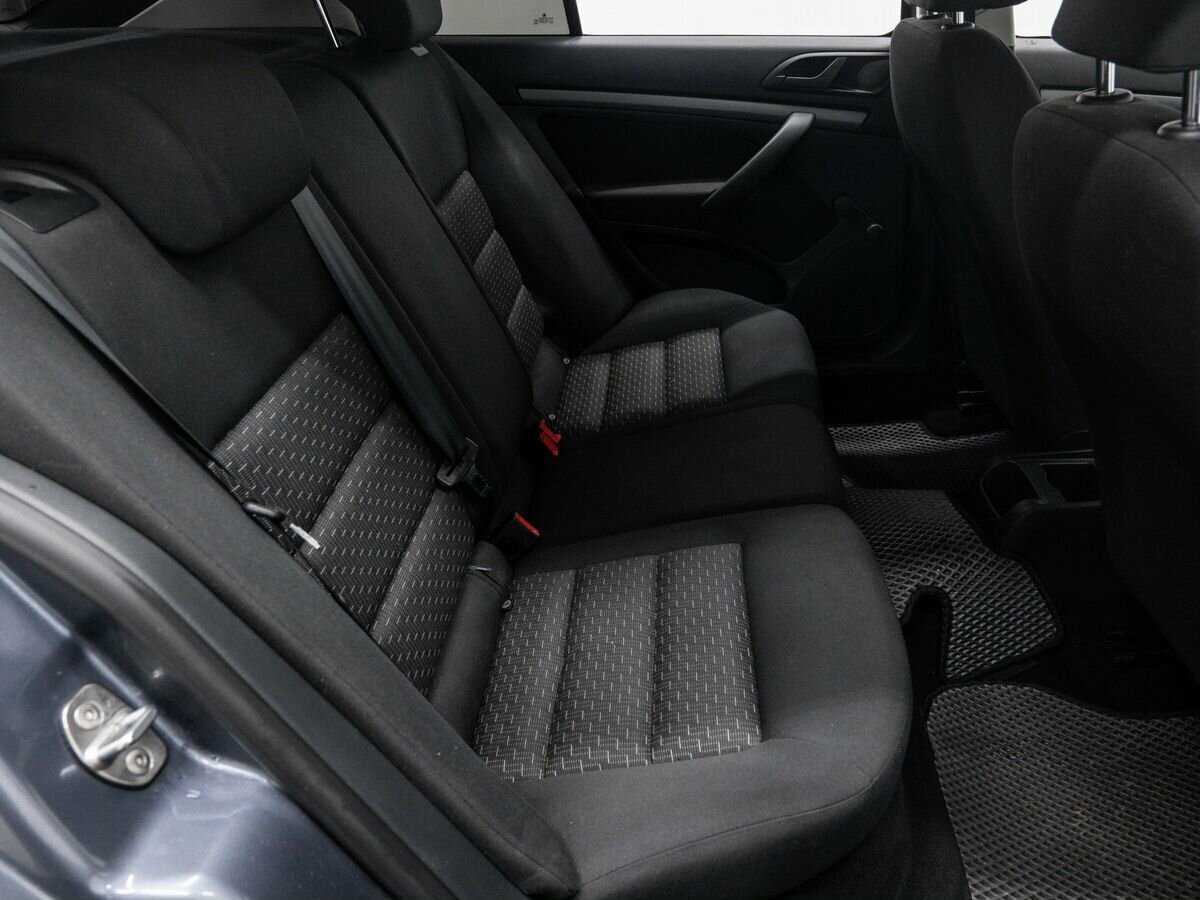Купить Skoda Octavia с пробегом. Фото: #9
