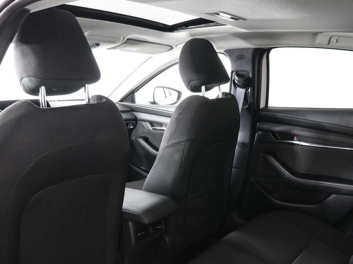 Купить Mazda 3 с пробегом. Фото: #11