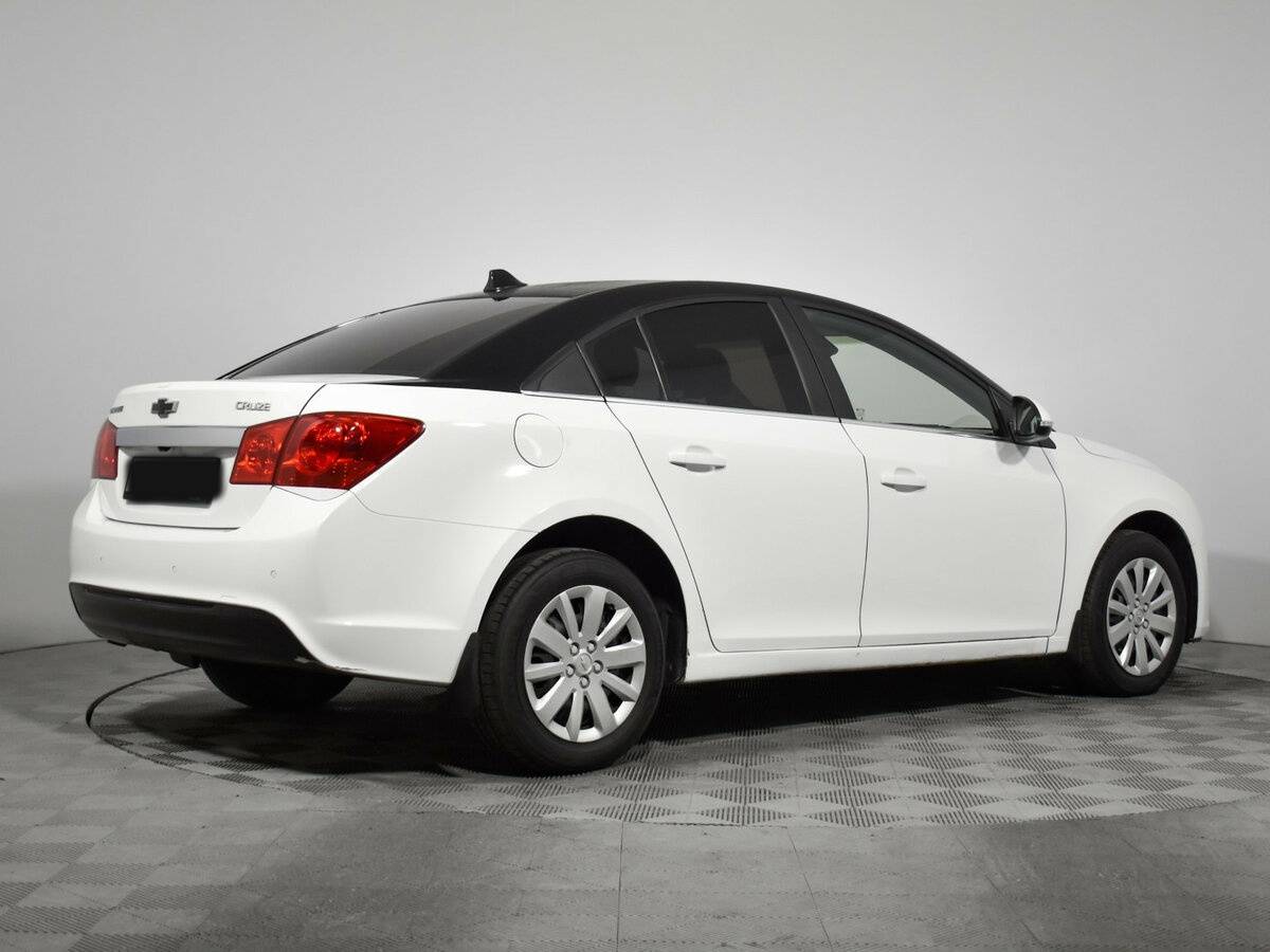 Купить Chevrolet Cruze с пробегом. Фото: #3