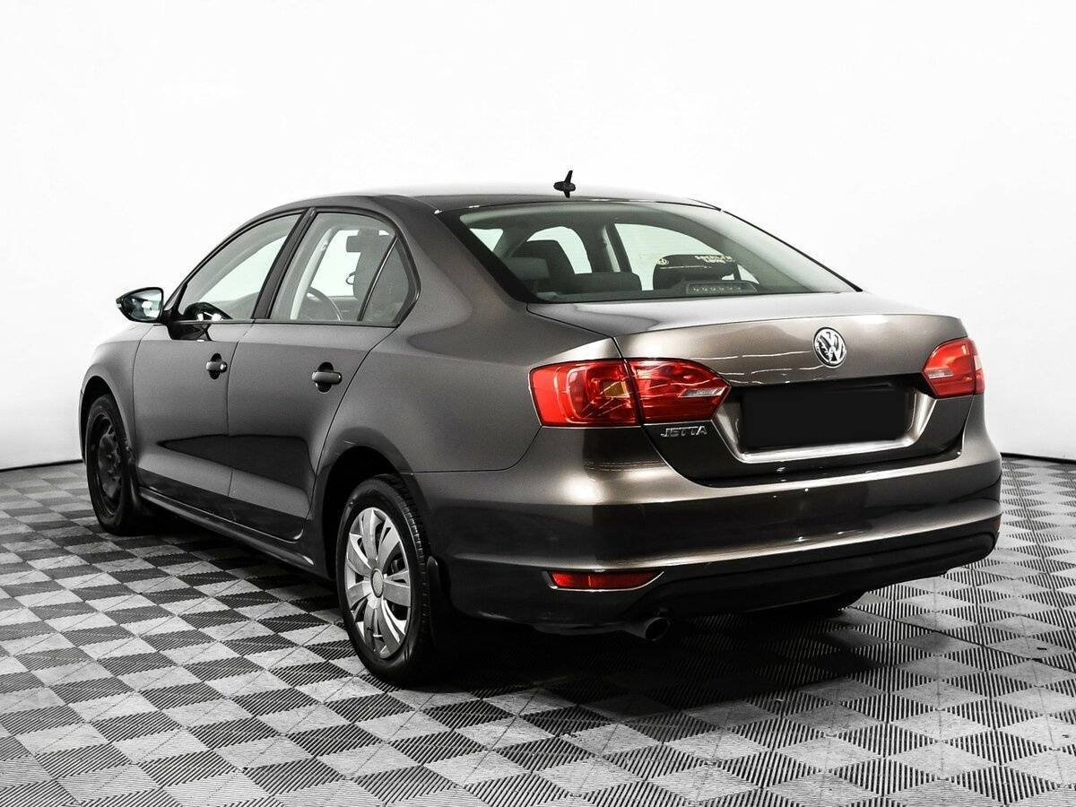 Купить Volkswagen Jetta с пробегом. Фото: #6