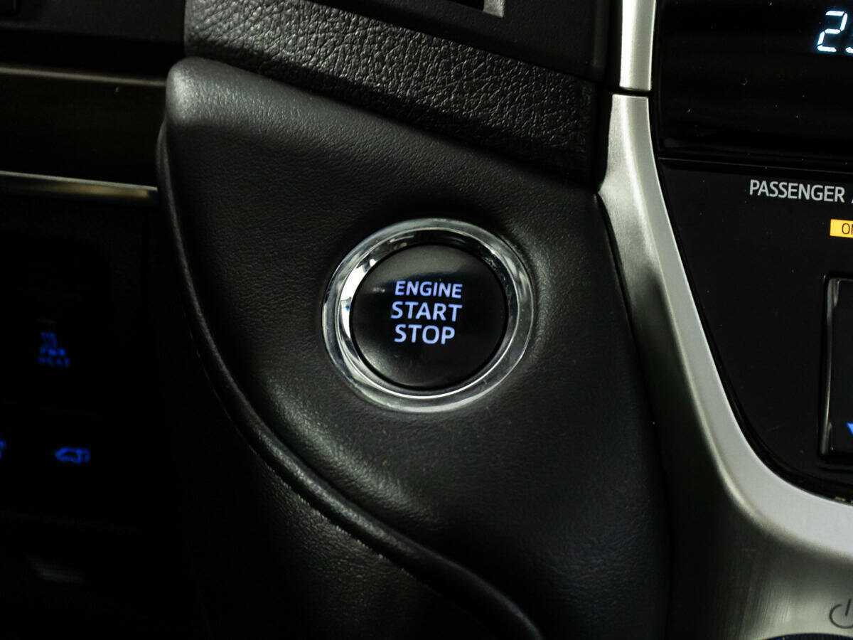 Купить Toyota Land Cruiser с пробегом. Фото: #19