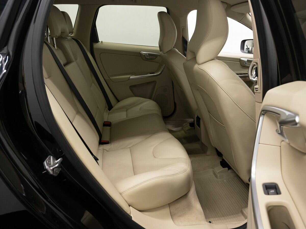 Купить Volvo XC60 с пробегом. Фото: #11