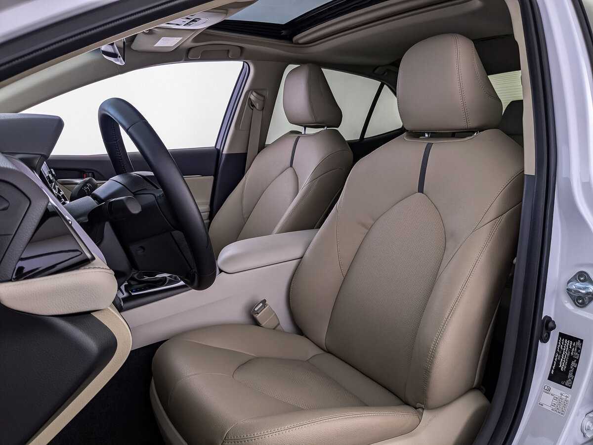 Купить Toyota Camry с пробегом. Фото: #15