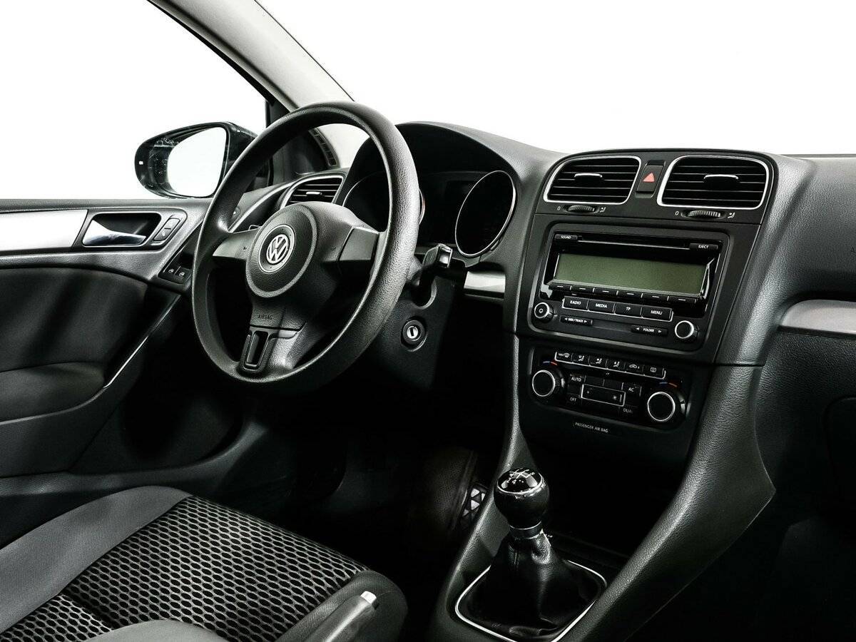 Купить Volkswagen Golf с пробегом. Фото: #8
