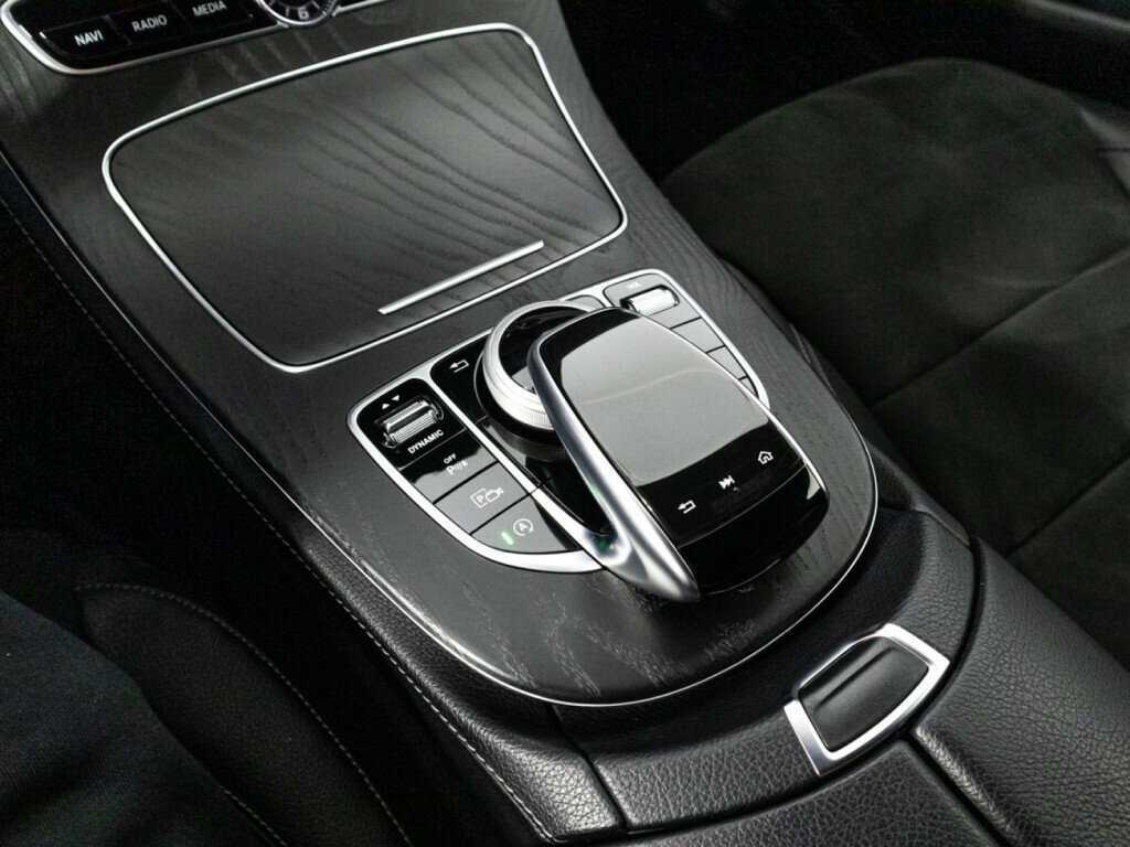 Купить Mercedes-Benz E-Класс с пробегом. Фото: #20