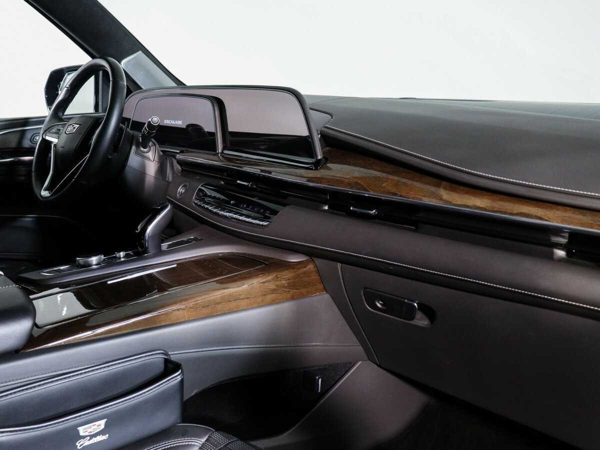 Купить Cadillac Escalade с пробегом. Фото: #8