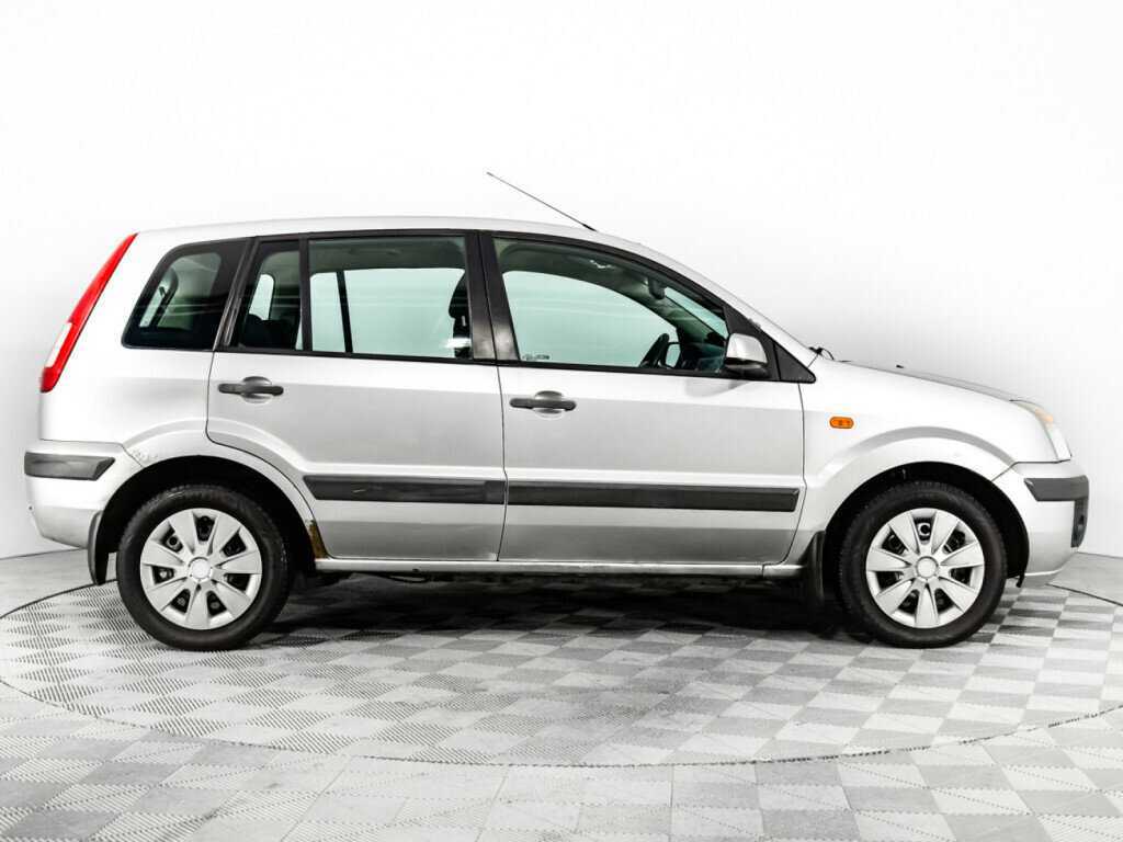 Купить Ford Fusion с пробегом. Фото: #3
