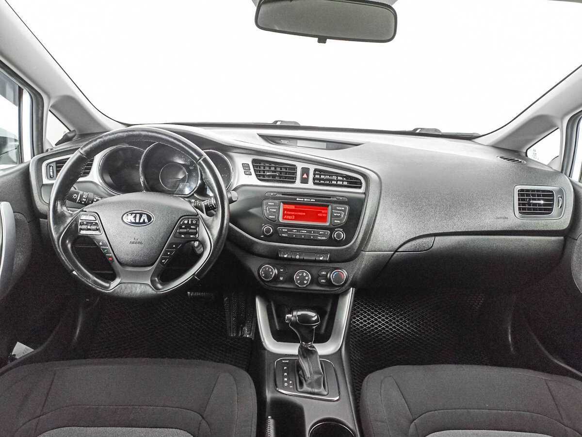 Купить Kia Ceed с пробегом. Фото: #11