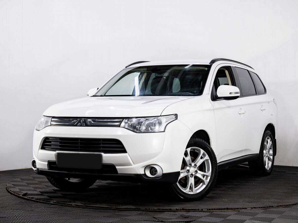 Купить Mitsubishi Outlander с пробегом. Посмотреть фото