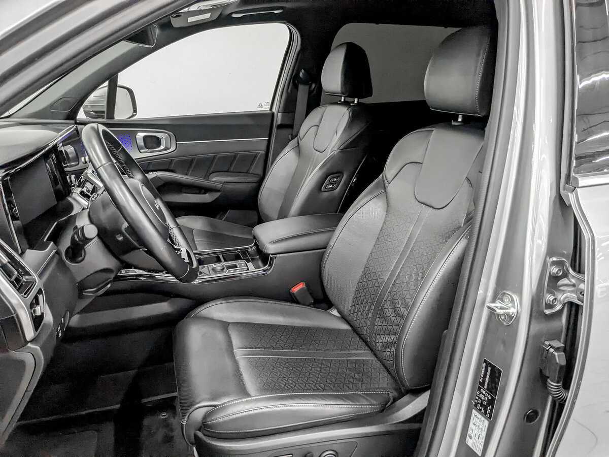 Купить Kia Sorento с пробегом. Фото: #11