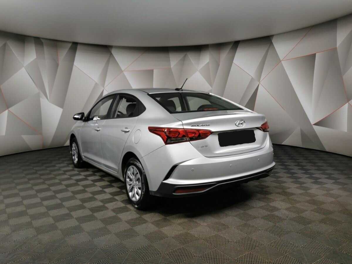 Купить Hyundai Solaris с пробегом. Фото: #3