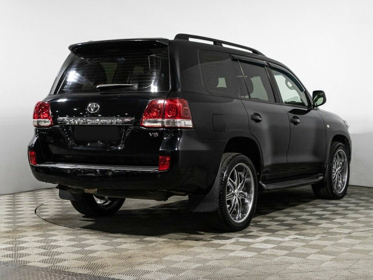 Купить Toyota Land Cruiser с пробегом. Фото: #4