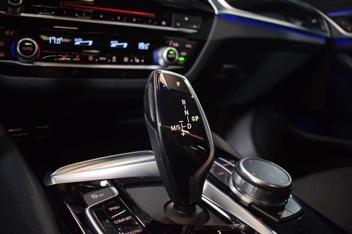 Купить BMW 5 серии с пробегом. Фото: #27