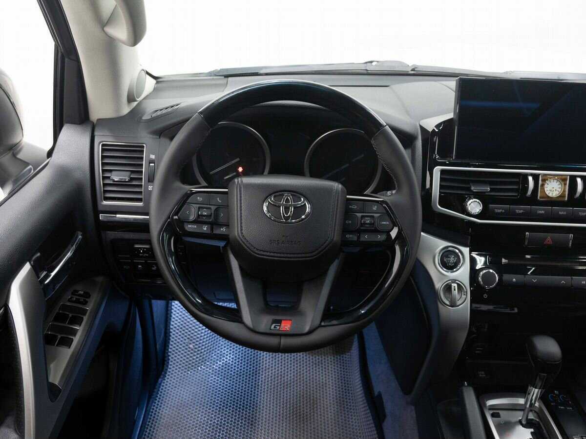 Купить Toyota Land Cruiser с пробегом. Фото: #17