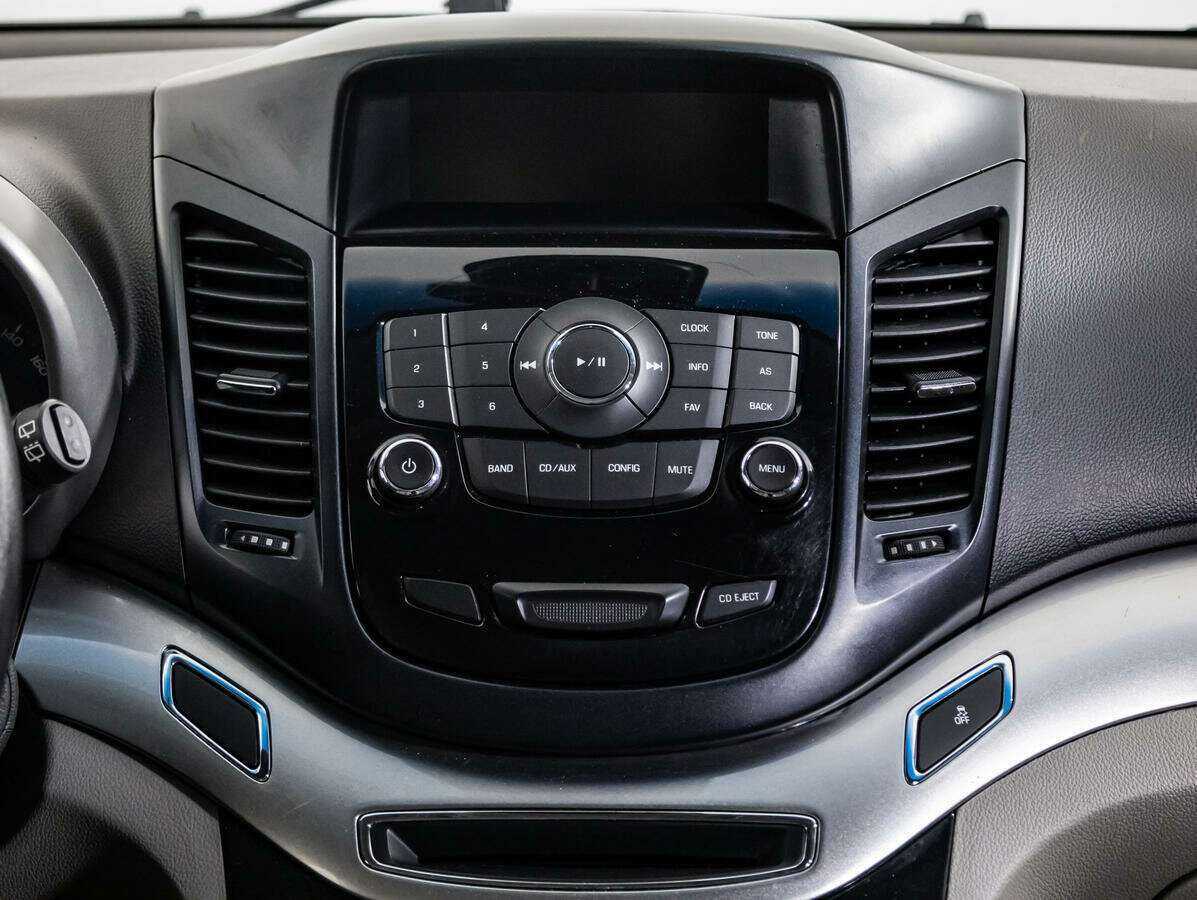 Купить Chevrolet Orlando с пробегом. Фото: #11