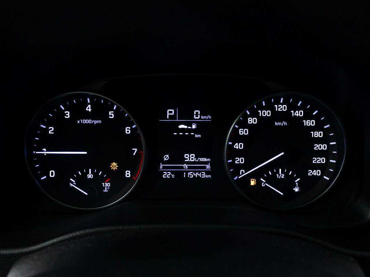 Купить Hyundai Elantra с пробегом. Фото: #11