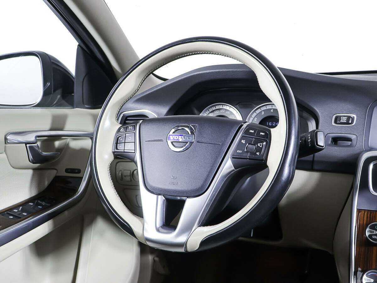 Купить Volvo S60 с пробегом. Фото: #14