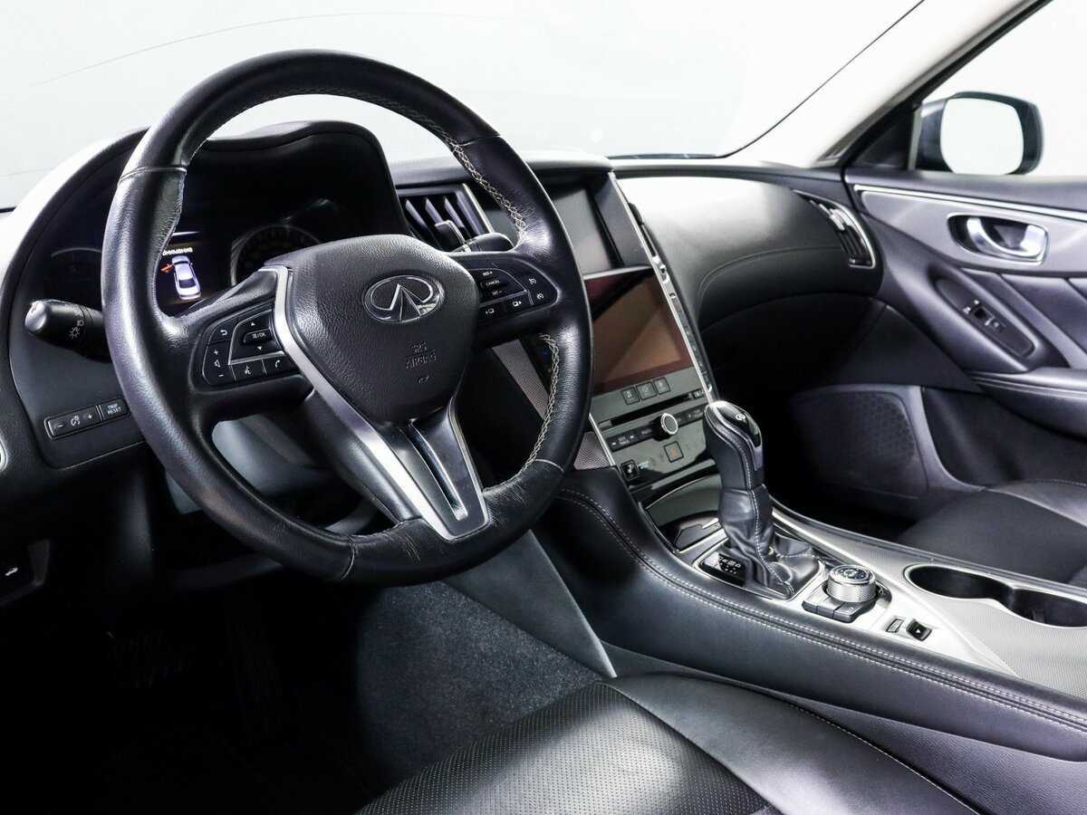 Купить Infiniti Q50 с пробегом. Фото: #11