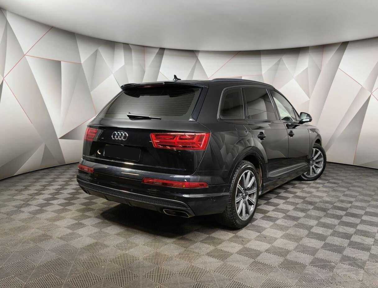 Купить Audi Q7 с пробегом. Фото: #1