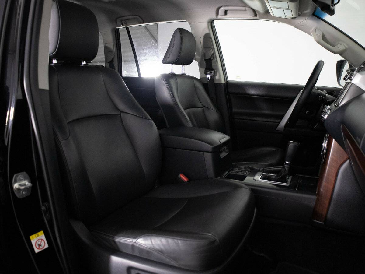 Купить Toyota Land Cruiser Prado с пробегом. Фото: #18