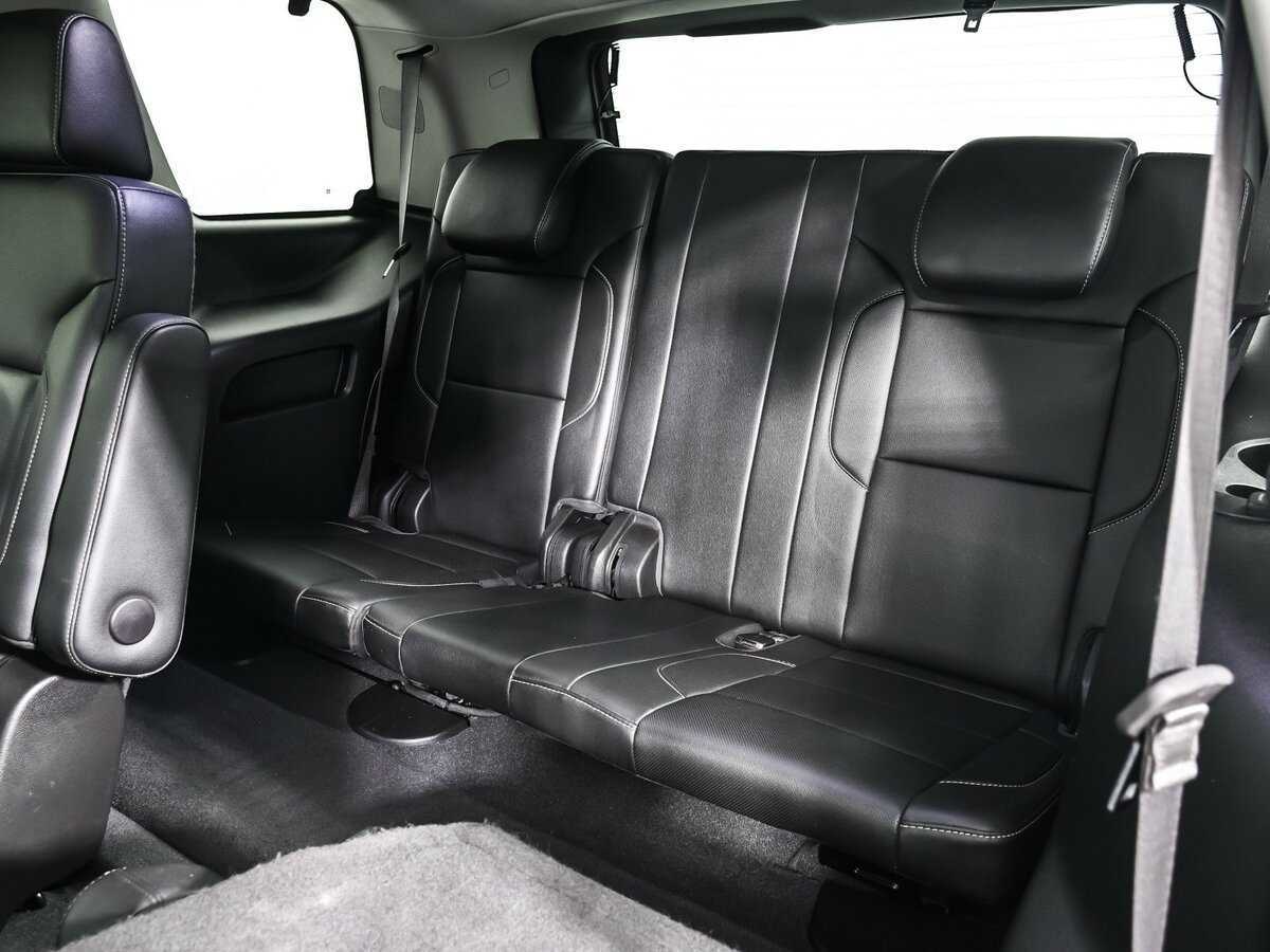 Купить Chevrolet Tahoe с пробегом. Фото: #13