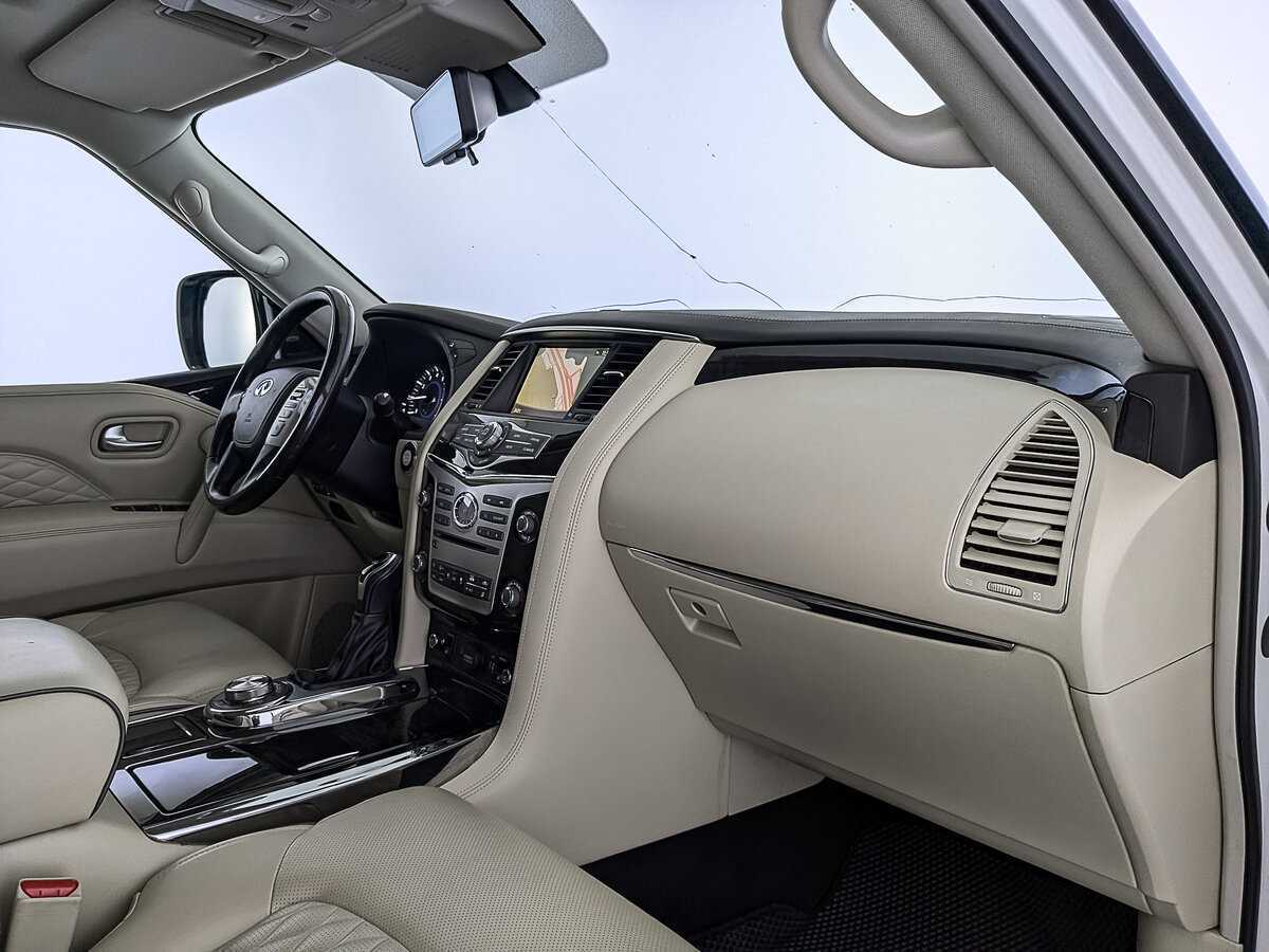 Купить Infiniti QX80 с пробегом. Фото: #12