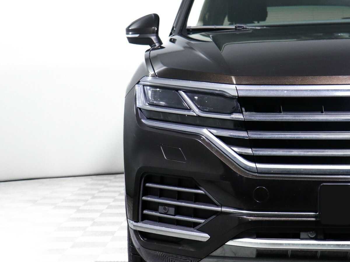 Купить Volkswagen Touareg с пробегом. Фото: #15