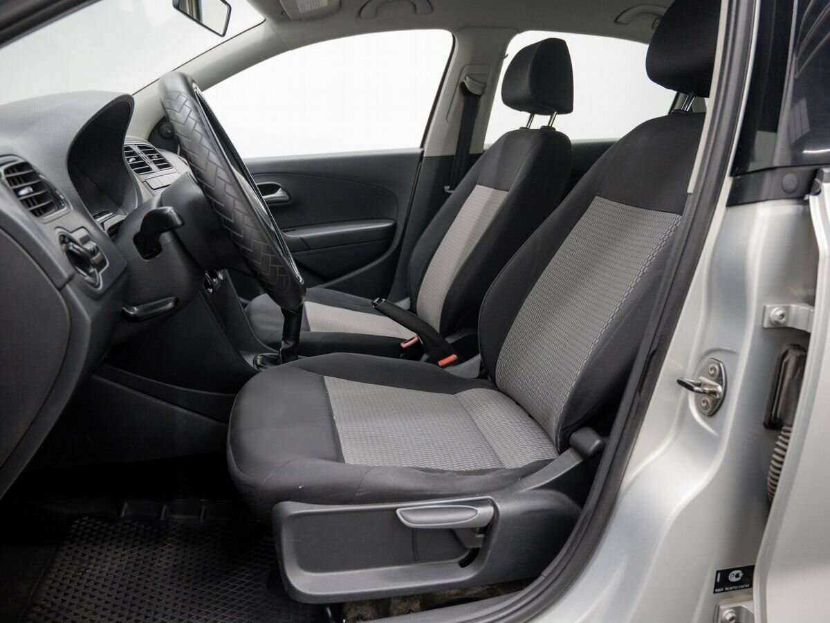 Купить Volkswagen Polo с пробегом. Фото: #11