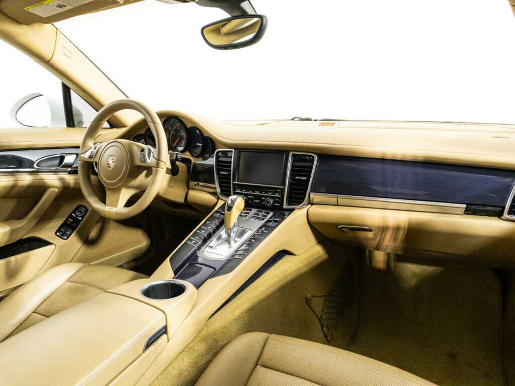 Купить Porsche Panamera с пробегом. Фото: #8
