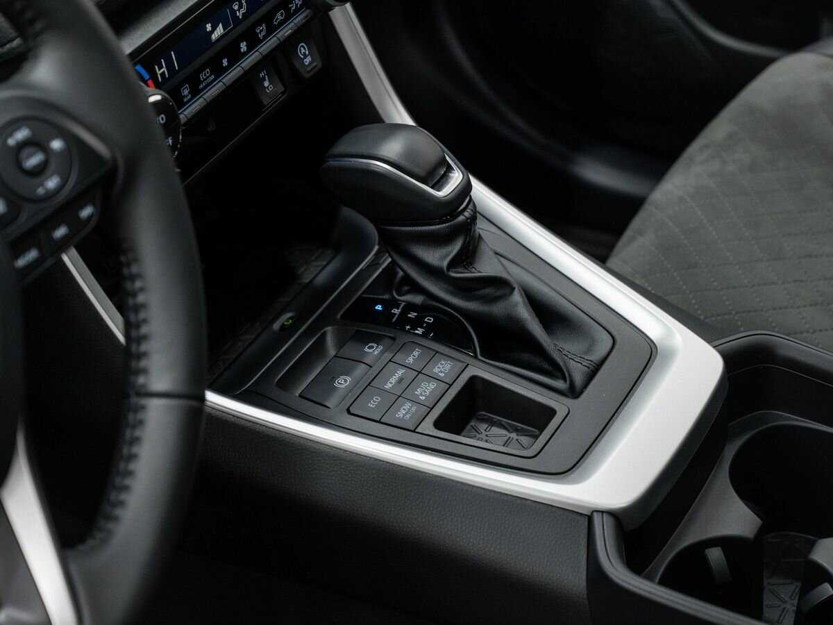 Купить Toyota RAV4 с пробегом. Фото: #17
