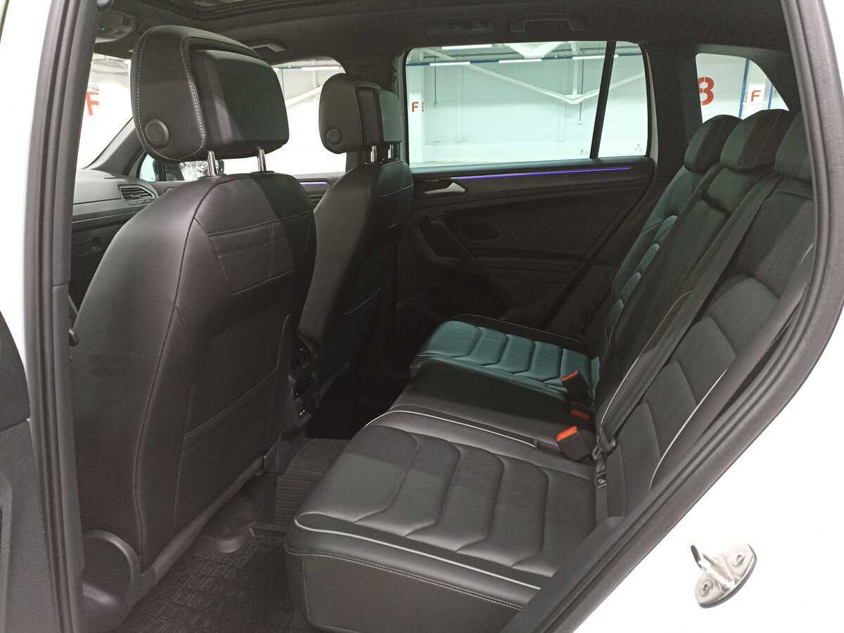 Купить Volkswagen Tiguan с пробегом. Фото: #11