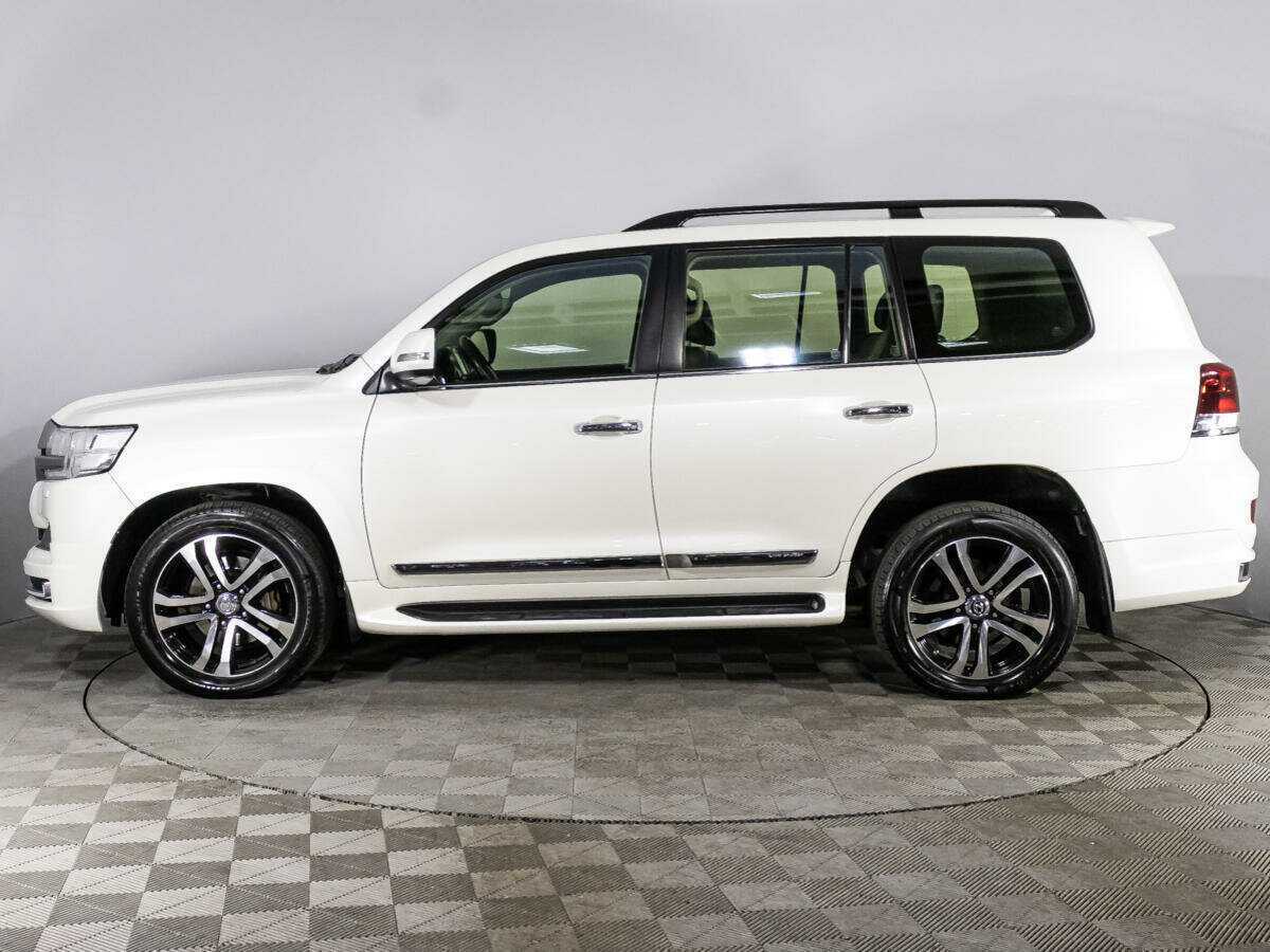 Купить Toyota Land Cruiser с пробегом. Фото: #7