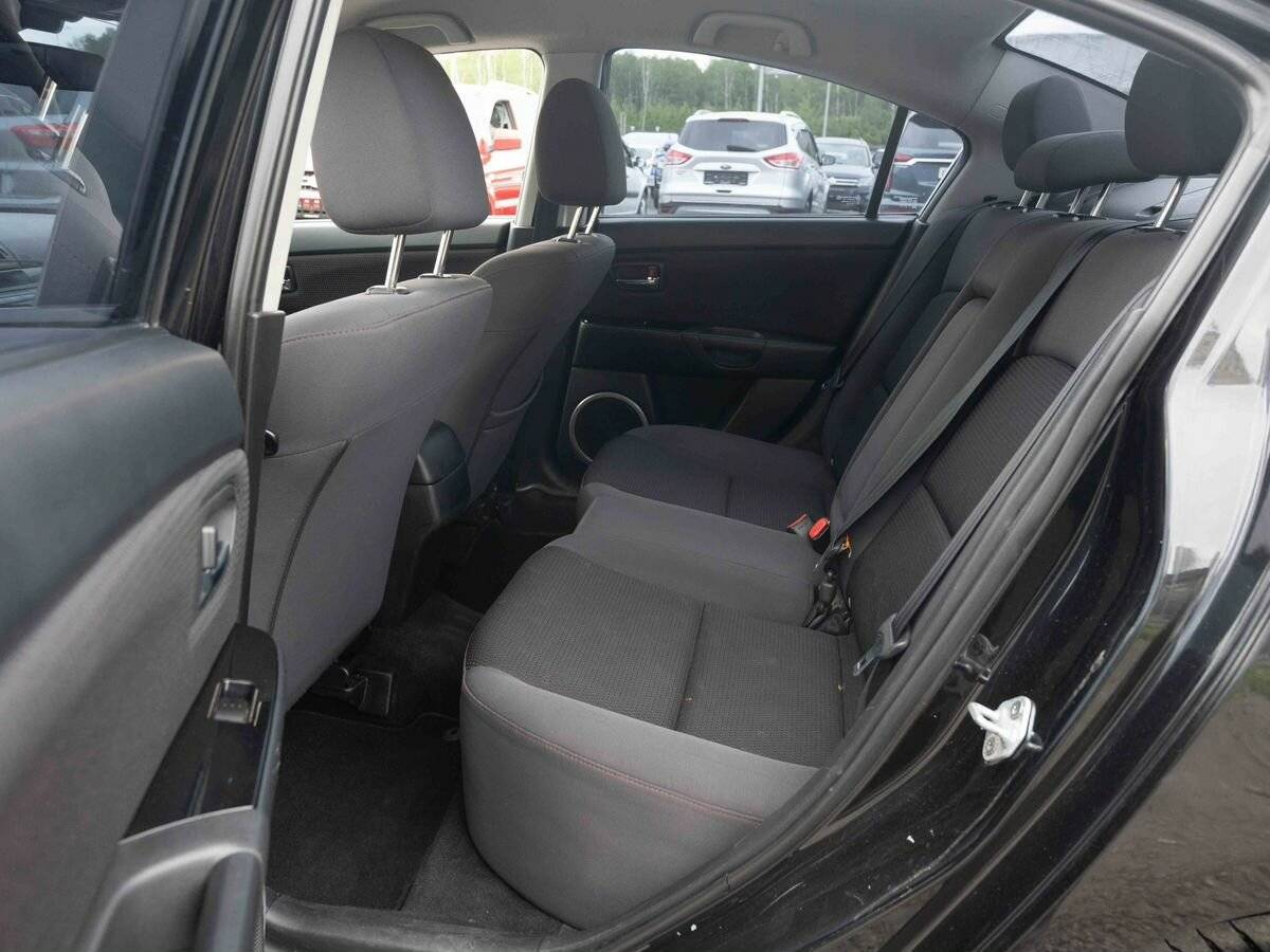 Купить Mazda 3 с пробегом. Фото: #9
