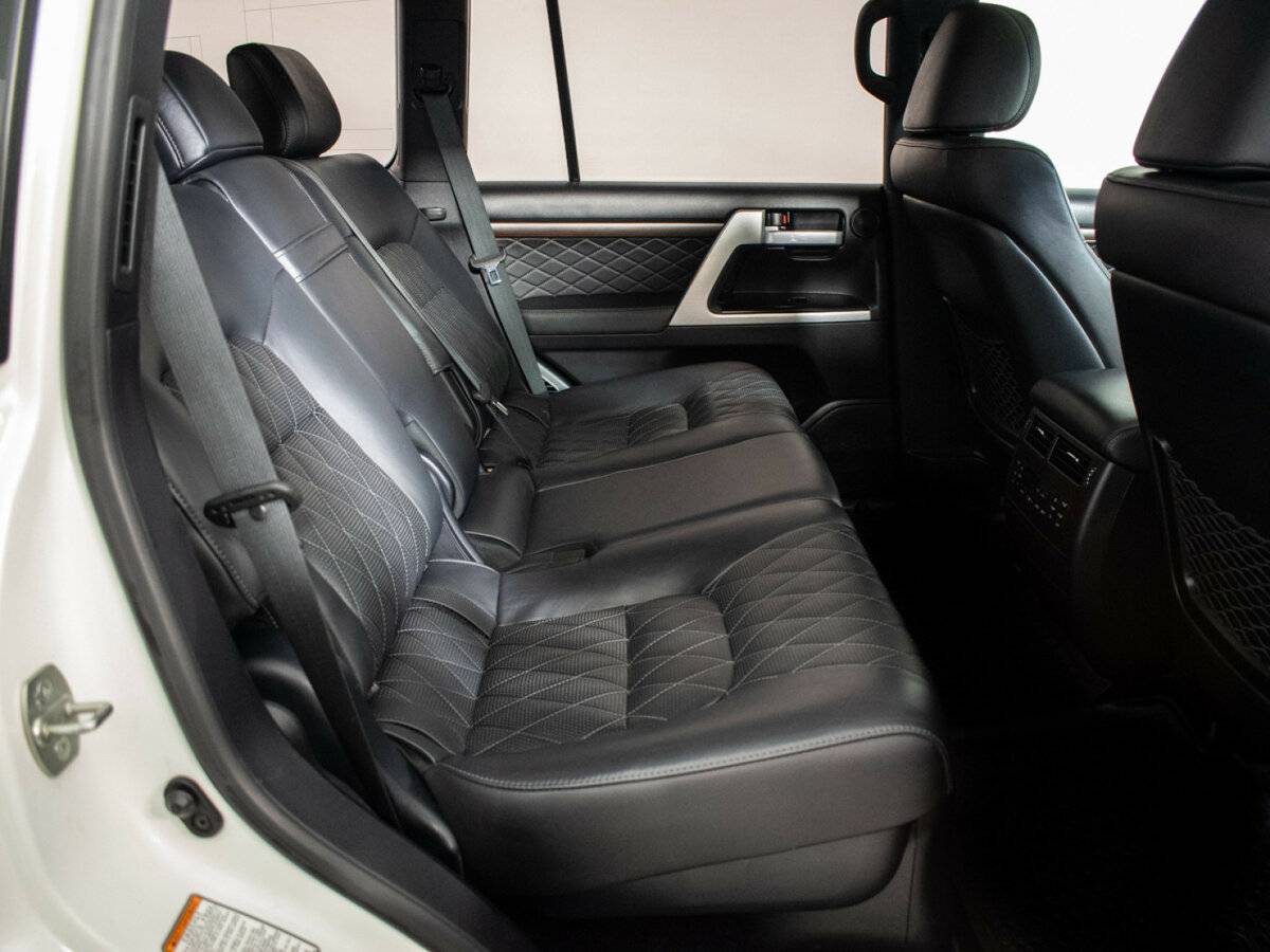 Купить Toyota Land Cruiser с пробегом. Фото: #9