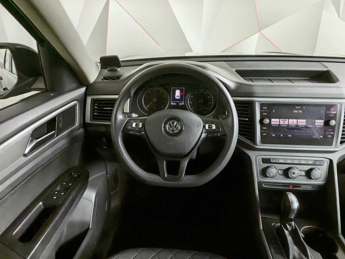 Купить Volkswagen Teramont с пробегом. Фото: #13