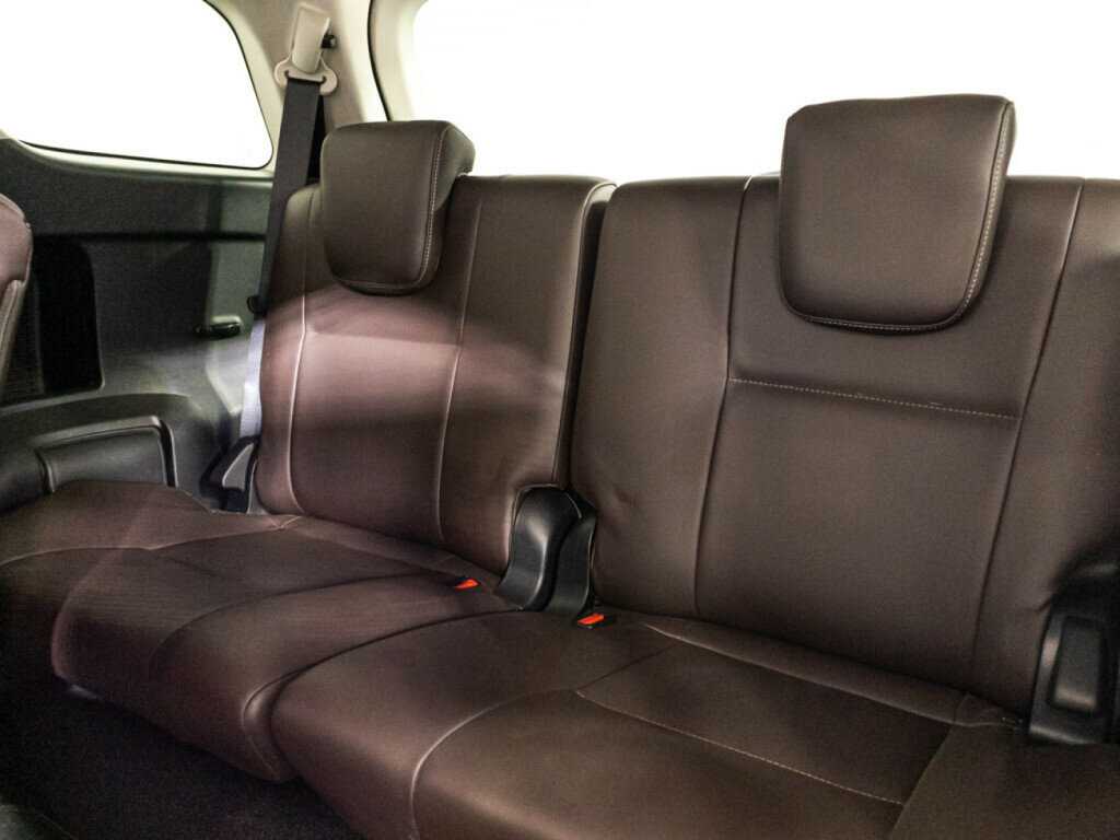 Купить Toyota Fortuner с пробегом. Фото: #15