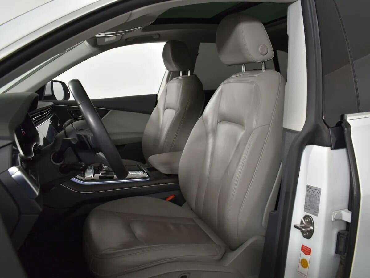 Купить Audi Q8 с пробегом. Фото: #7