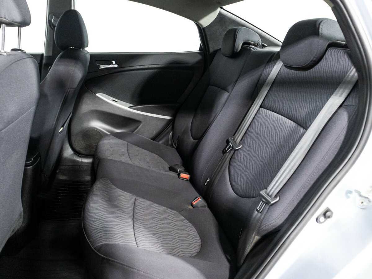 Купить Hyundai Solaris с пробегом. Фото: #9