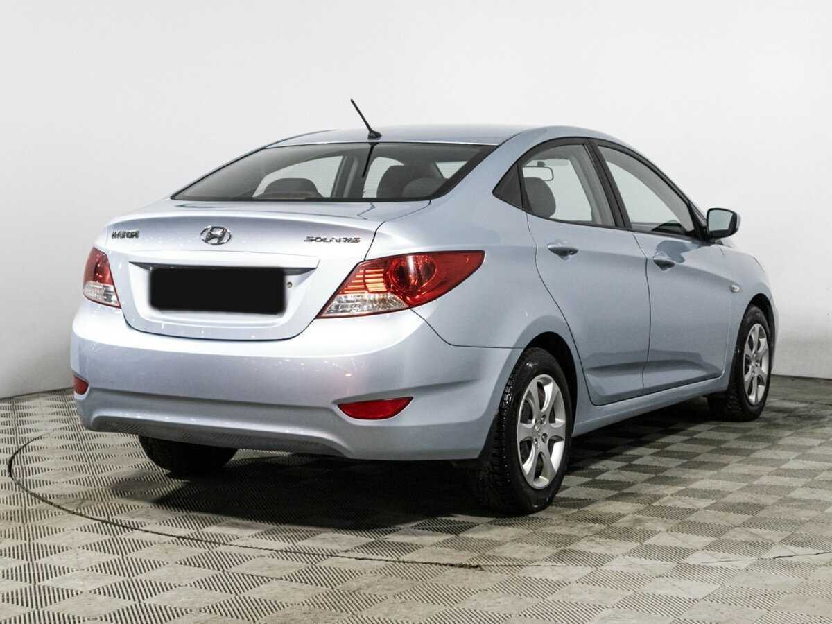 Купить Hyundai Solaris с пробегом. Фото: #4