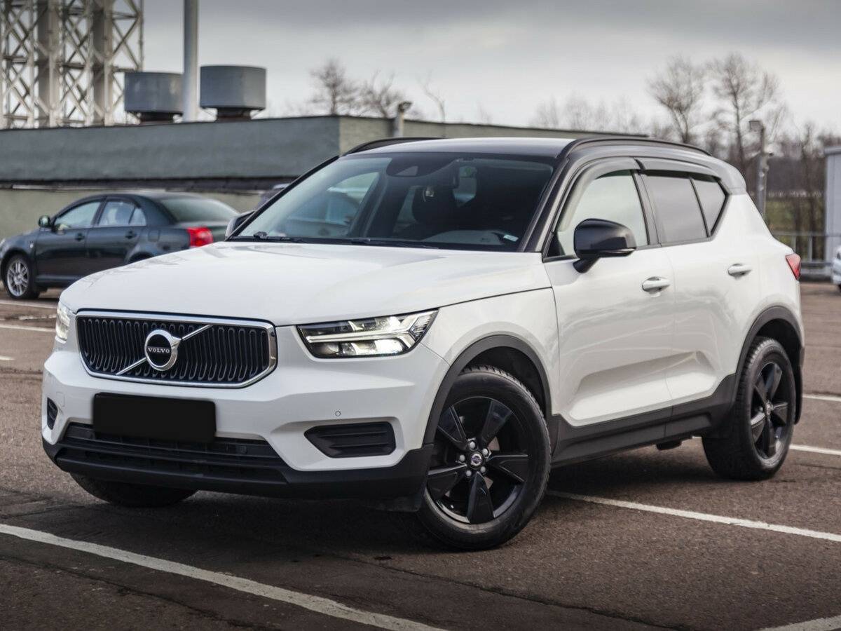 Купить Volvo XC40 с пробегом. Посмотреть фото