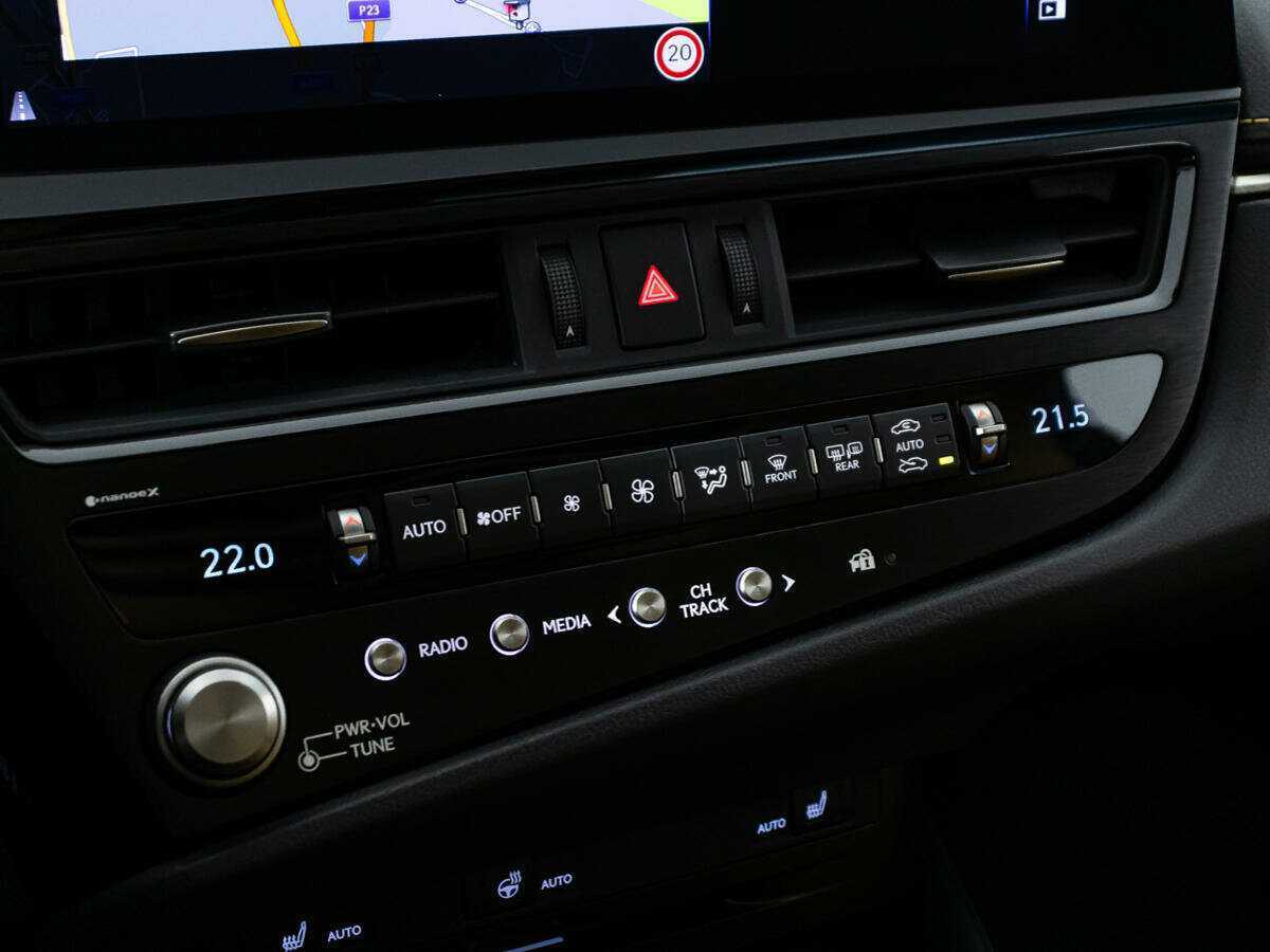 Купить Lexus ES с пробегом. Фото: #21