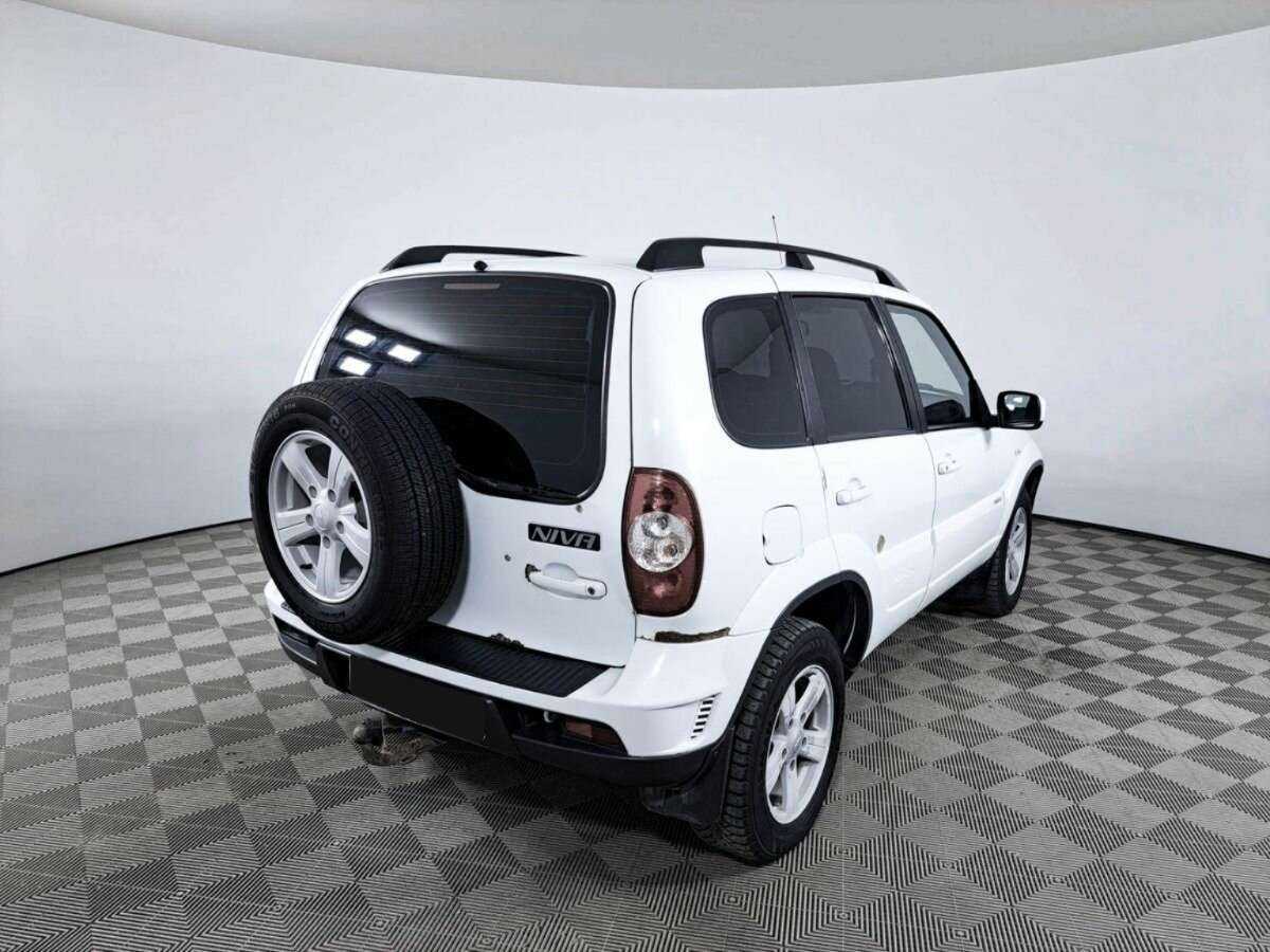 Купить Chevrolet Niva с пробегом. Фото: #4