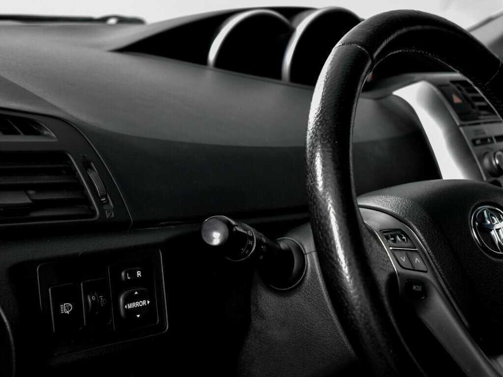 Купить Toyota Verso с пробегом. Фото: #9