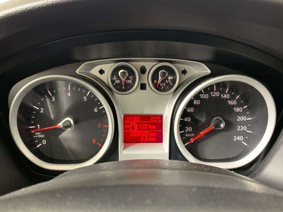 Купить Ford Focus с пробегом. Фото: #11