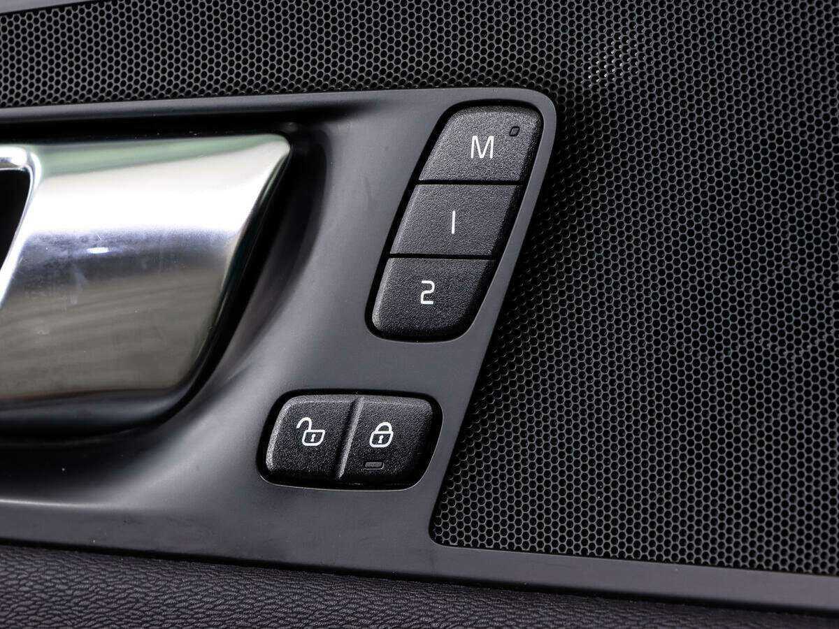 Купить Volvo XC60 с пробегом. Фото: #6