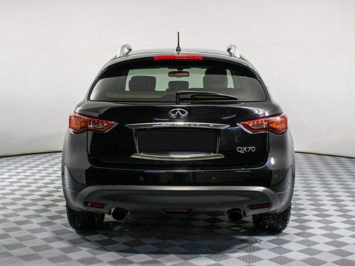 Купить Infiniti QX70 с пробегом. Фото: #4