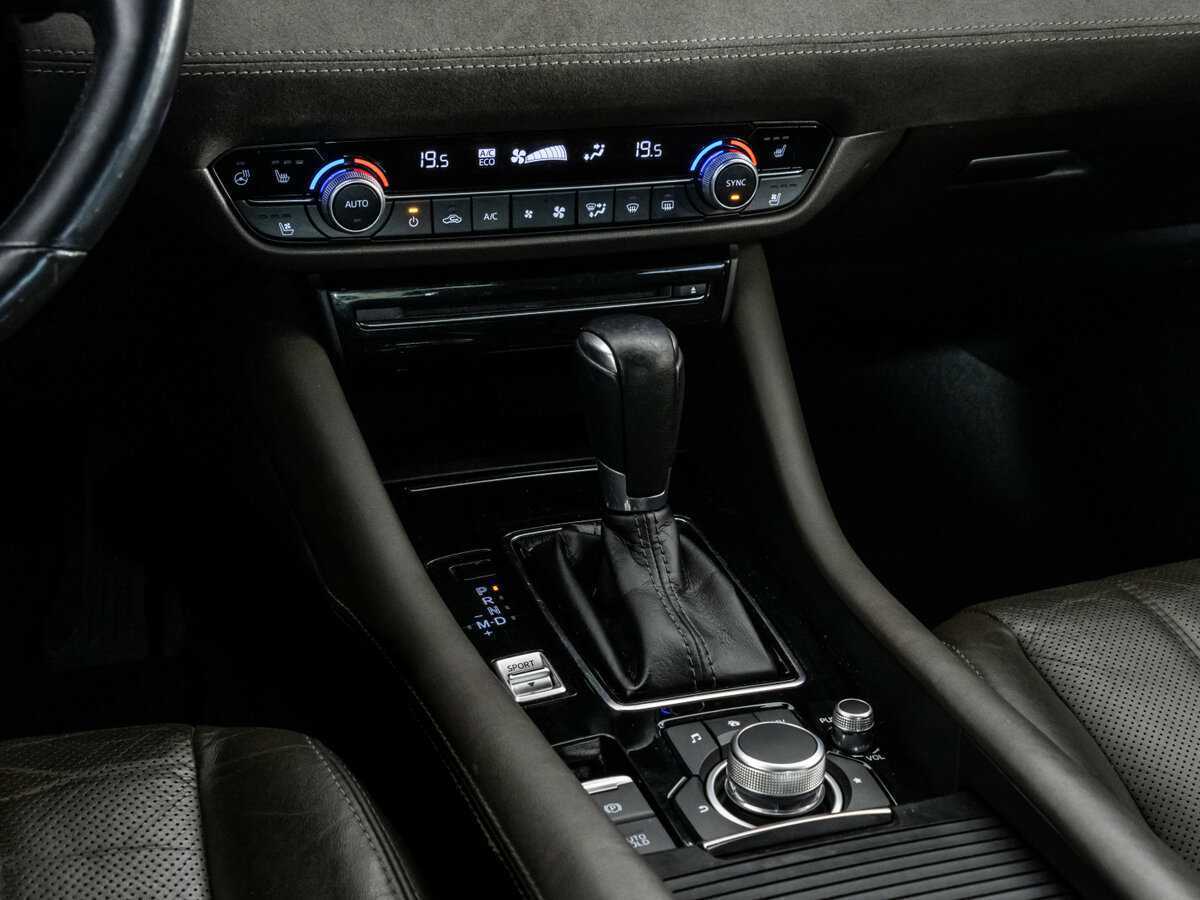 Купить Mazda 6 с пробегом. Фото: #13