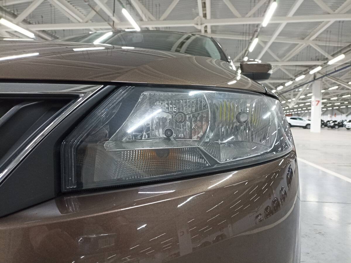 Купить Skoda Rapid с пробегом. Фото: #16