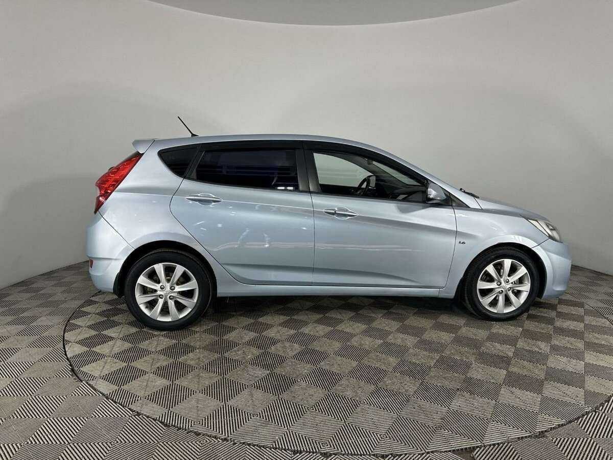 Купить Hyundai Solaris с пробегом. Фото: #3